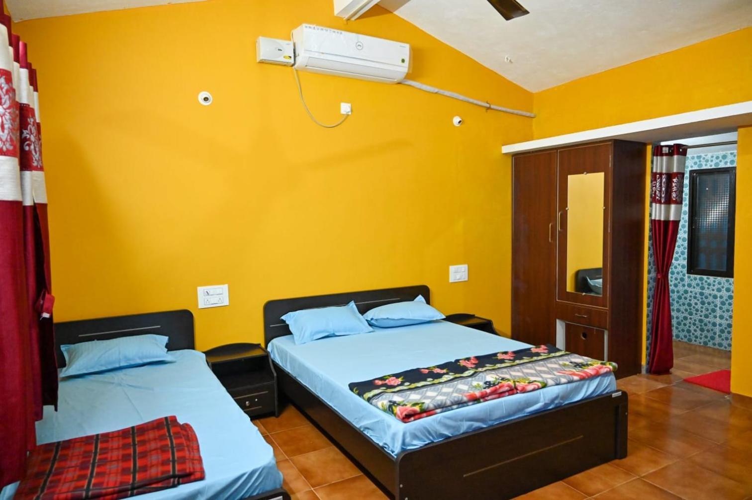 Hotel The Shadaxari Nilaya Gokarna  Esterno foto