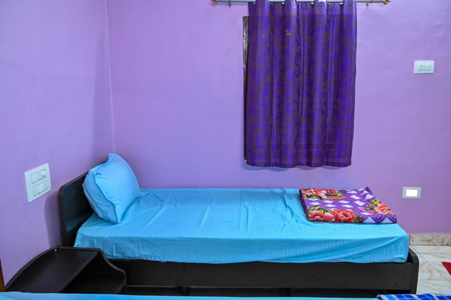 Hotel The Shadaxari Nilaya Gokarna  Esterno foto