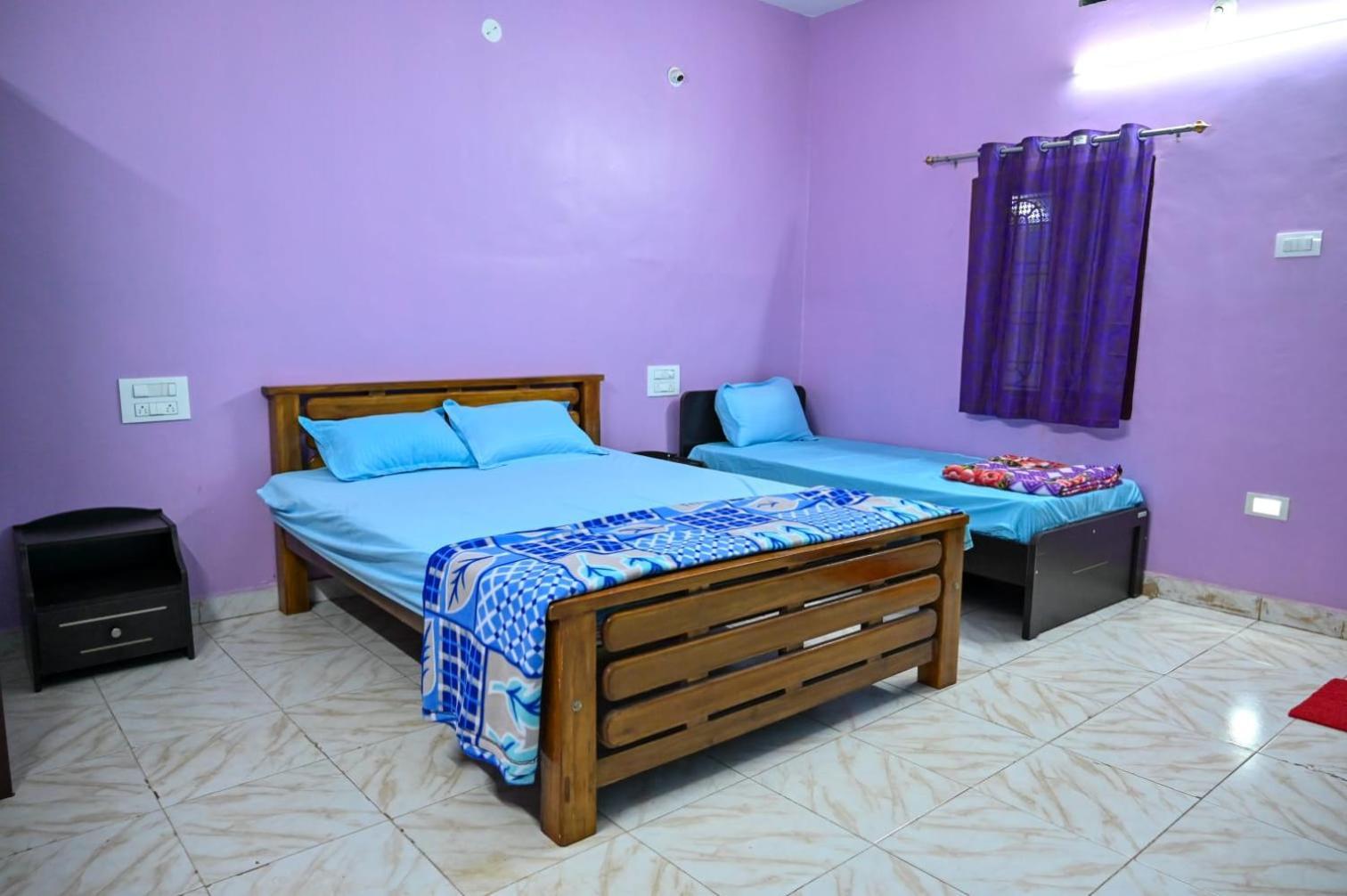 Hotel The Shadaxari Nilaya Gokarna  Esterno foto